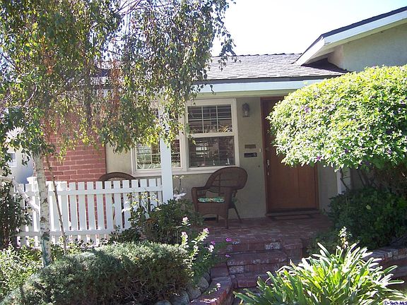 4th image of 335 N Mariposa St