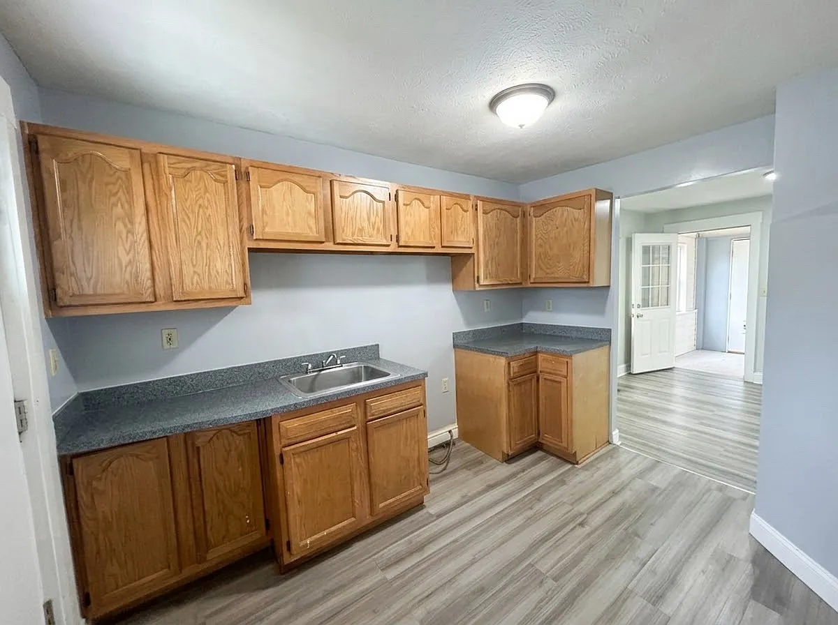 2 bed, 880 sqft, $1,195 — Photo 3