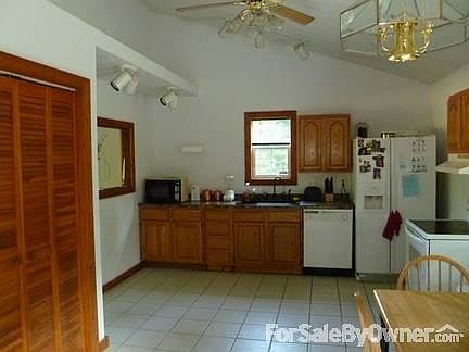 4th image of 11416 S County Road 650 W