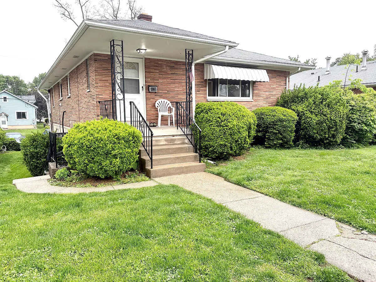 Front porch - 3123 Hassler St #3123