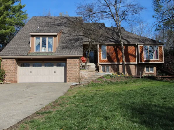 1104 Lawrence Ave, Lawrence, KS 66049