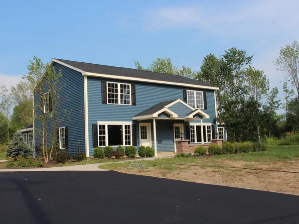 3 Payne Rd #B, Mechanicville, NY 12118