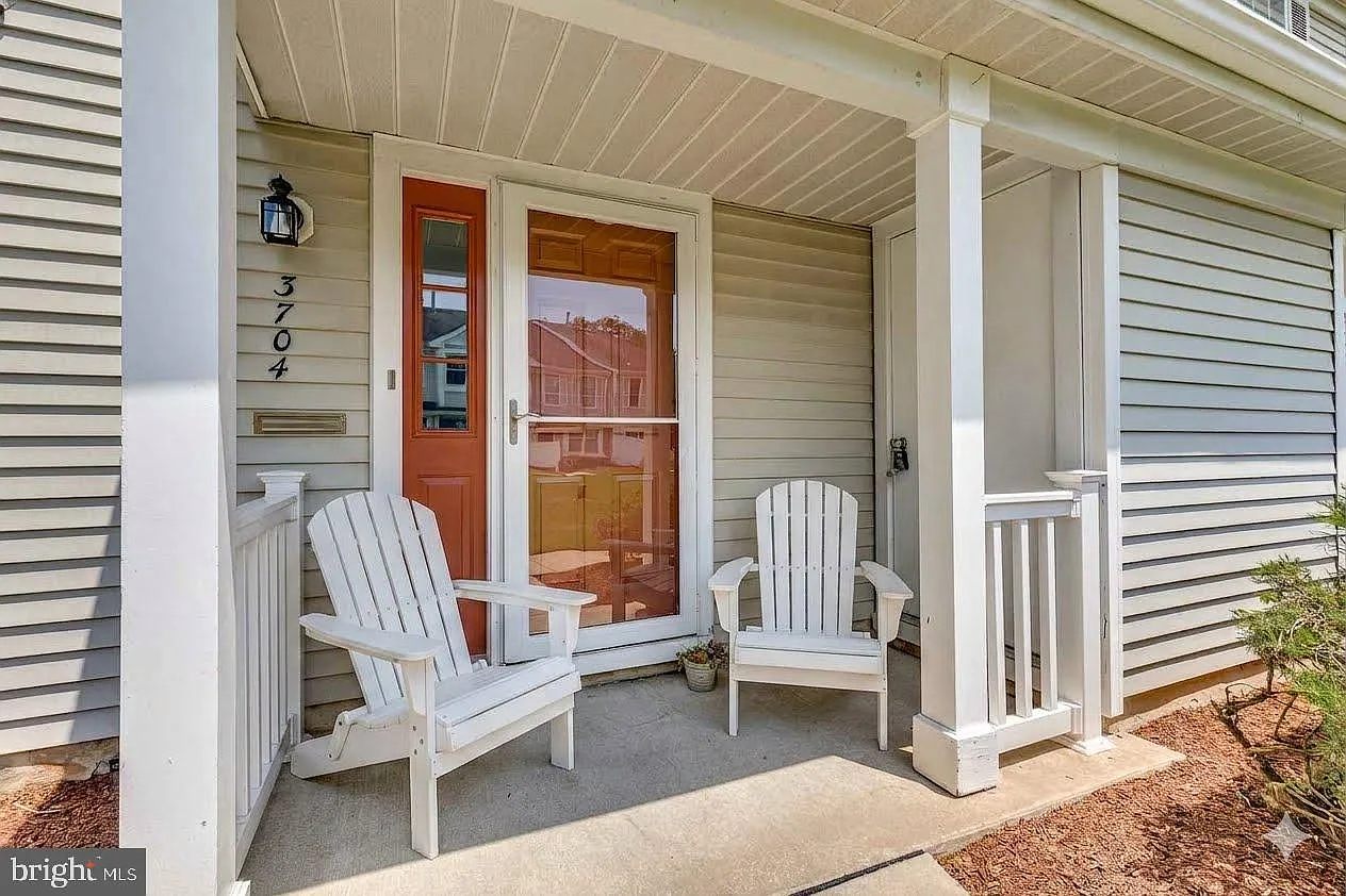 2 bed, 2.5 bath, 1288 sqft, $2,800 — Photo 2