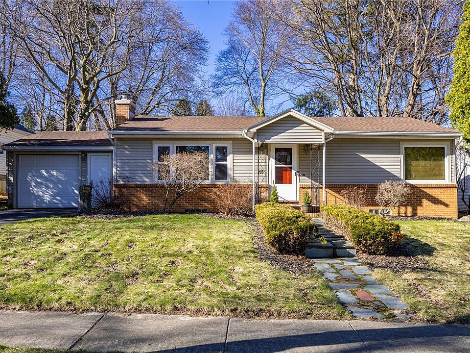 1st image of 88 Longcroft Rd