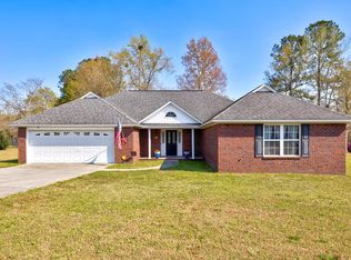 1452 Loblolly Dr, Manning, SC 29102