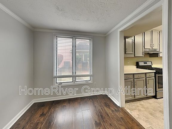 4th image of 2785 Country Ct SE #F