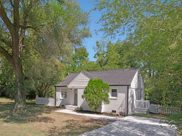 1303 Sunnymeade Dr, Nashville, TN 37216