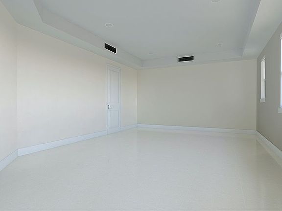 2nd image of 912 NE 17th Way