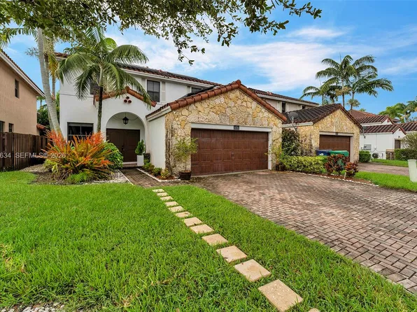 9778 NW 10th St, Miami, FL 33172