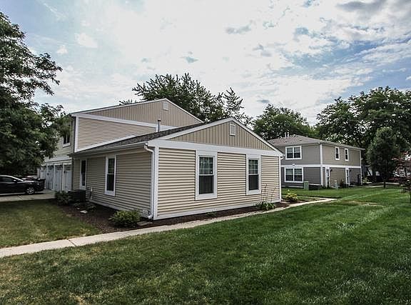 3rd image of 307 Somerset Ln