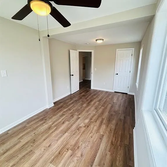557 White Ave — Photo 7