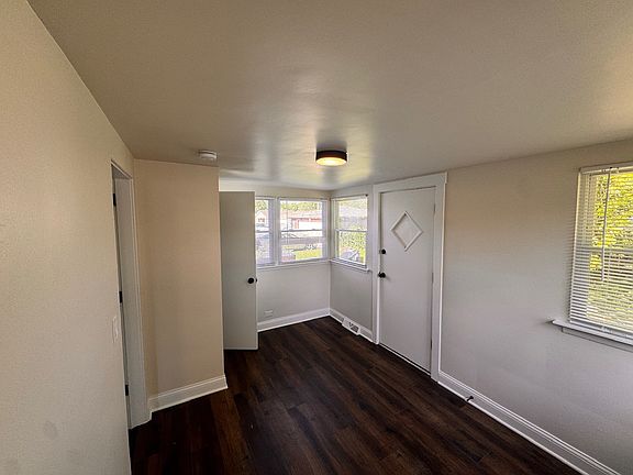 2nd image of 15745 Drexel Ave