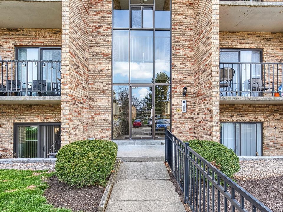 1st image of 547 Davis Rd APT 3