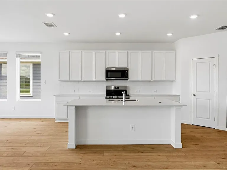5550 Guava Ct — Photo 9