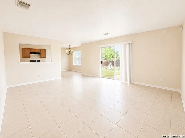 3 bed, 2.5 bath, 2144 sqft, $1,695 — Photo 3