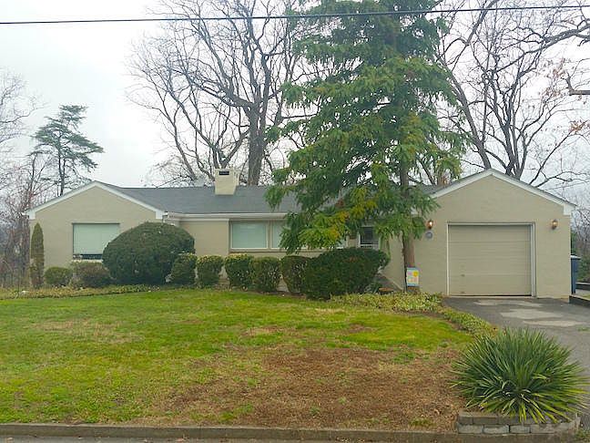 2nd image of 827 Welton Ave SW