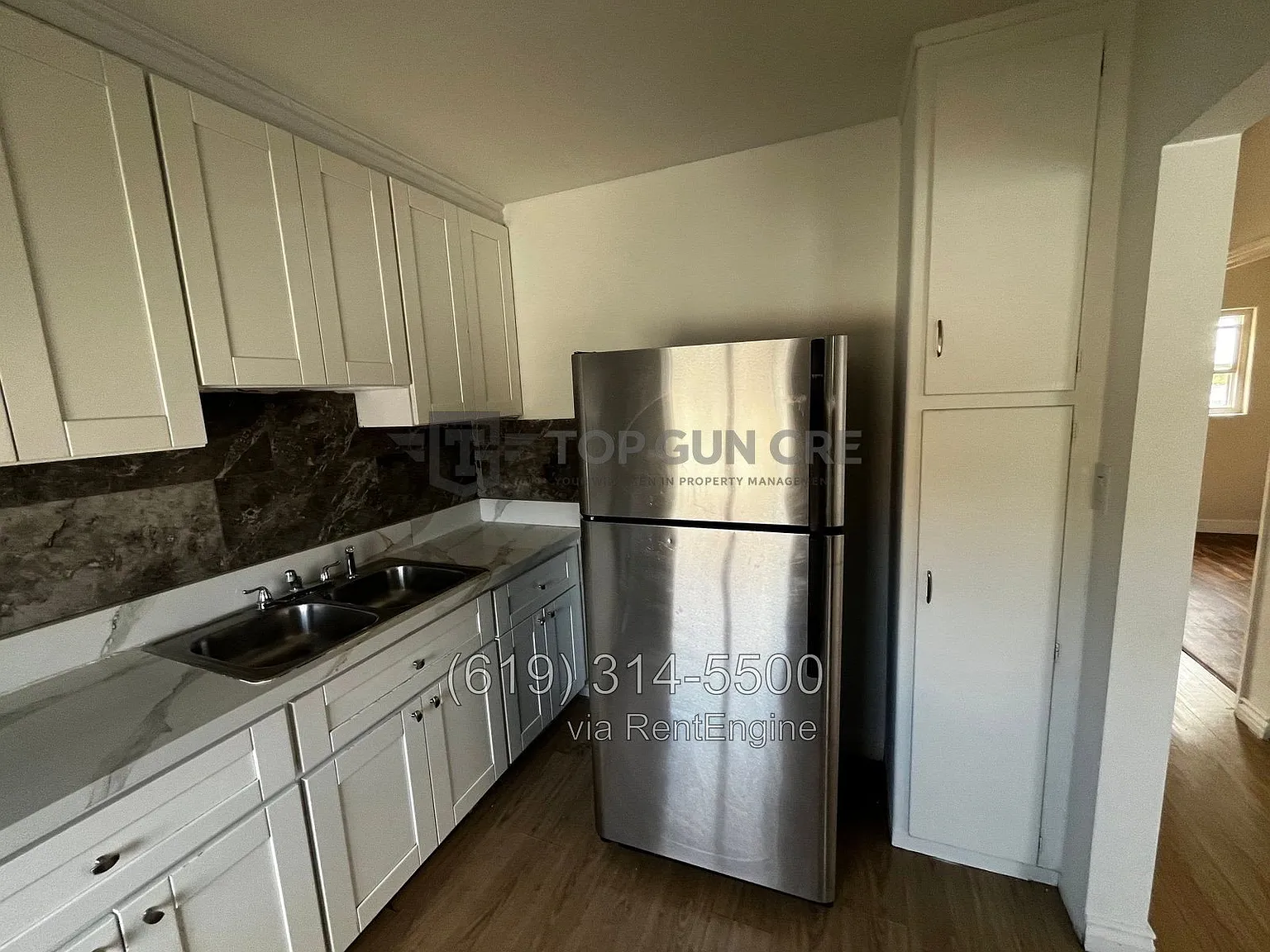 2 bed, 1.0 bath, 750 sqft, $2,075 — Photo 3