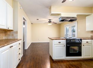 16 Deerwood Dr, Conway, AR 72034