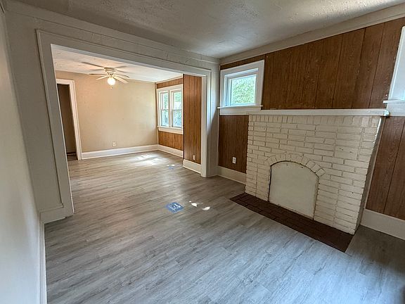 2nd image of 1167 Pondview Ave Unit 1
