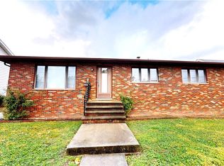 18707 Muskoka Ave, Cleveland, OH 44119