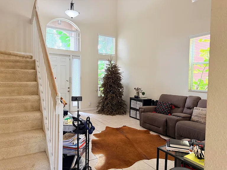 17 Country Lake Cir — Photo 8