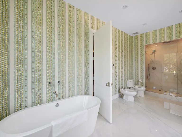 127 Head Of Pond Rd — Photo 16