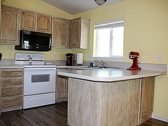 2nd image of 286 Meadowlark Dr