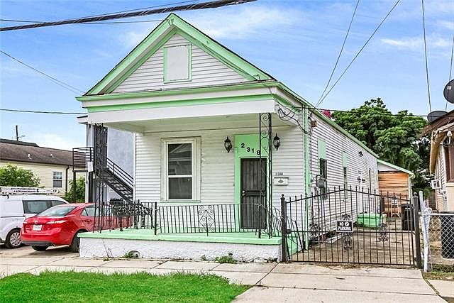 1st image of 2318 Gravier St