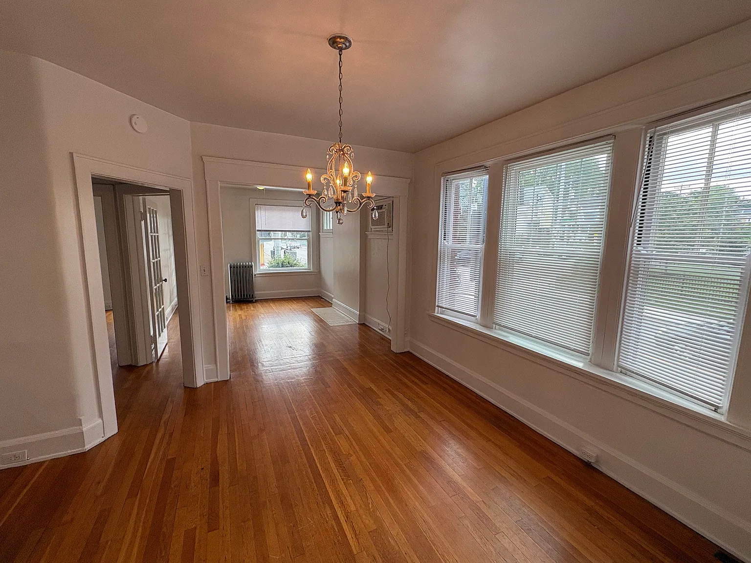 2700 Observatory Ave — Photo 3
