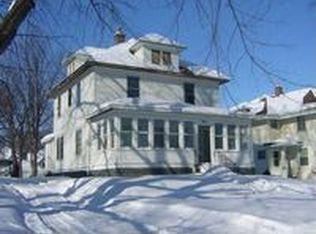 820 W 2nd St, Waterloo, IA 50701