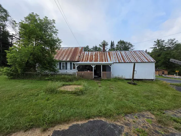 16 Brookside Lane, Lyndon, VT 05851