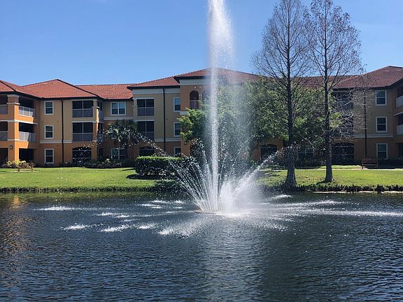 2nd image of 5475 Vineland Rd APT 8313