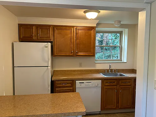 90 Concord Dr #1 Photo 1