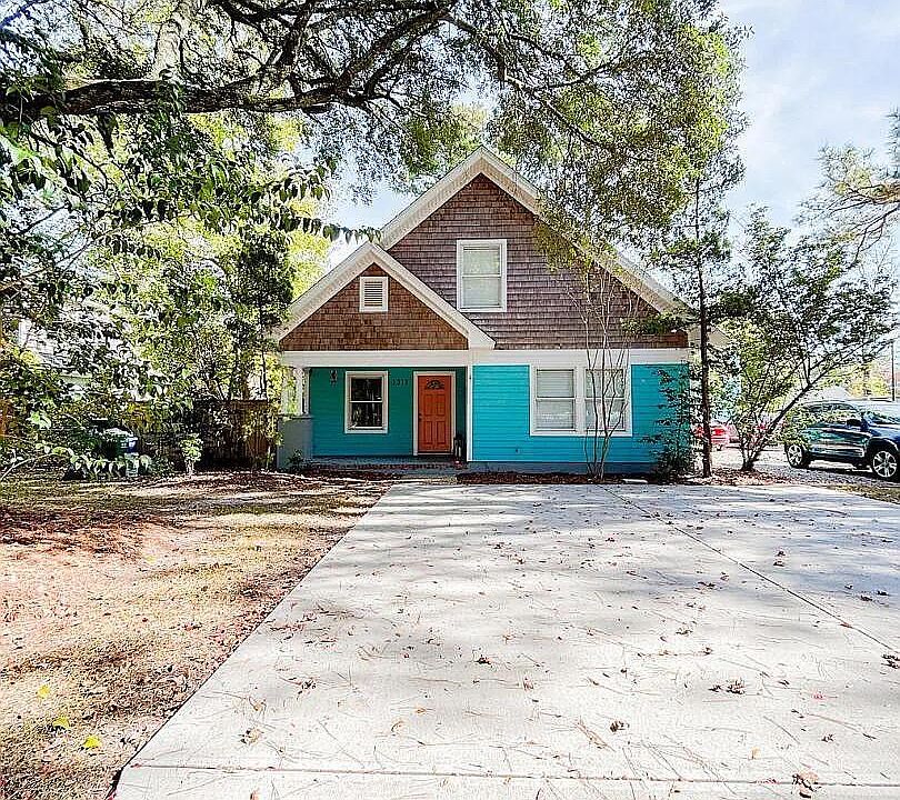 1st image of 1311 S 41st Street