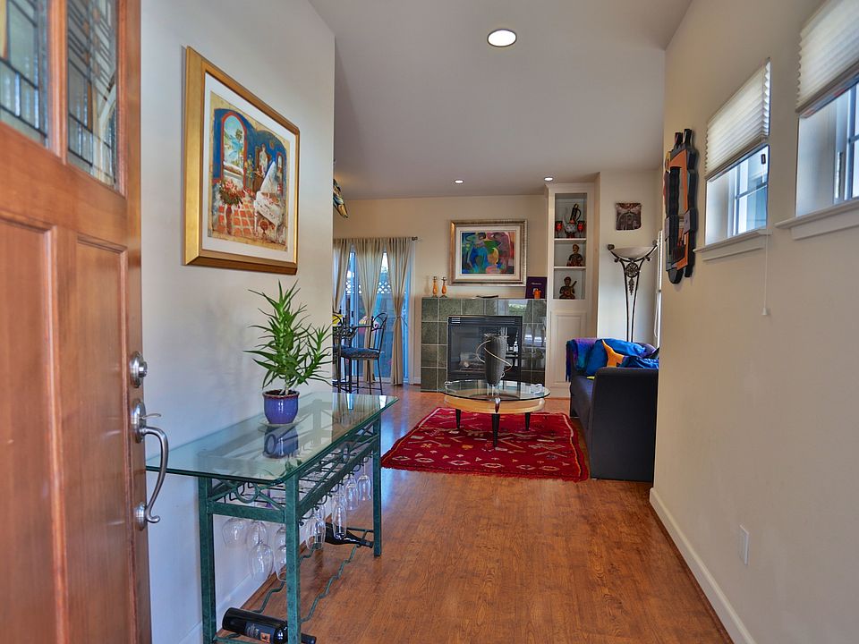 1st image of 863 Apricot Ave