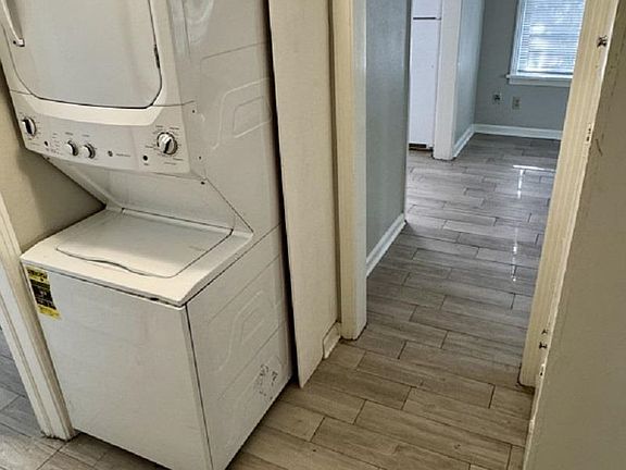 3rd image of 1618 Elberta Dr