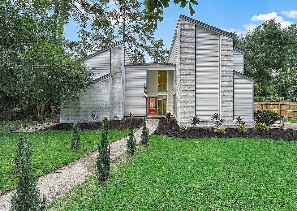 1st image of 2034 Deer Springs Dr