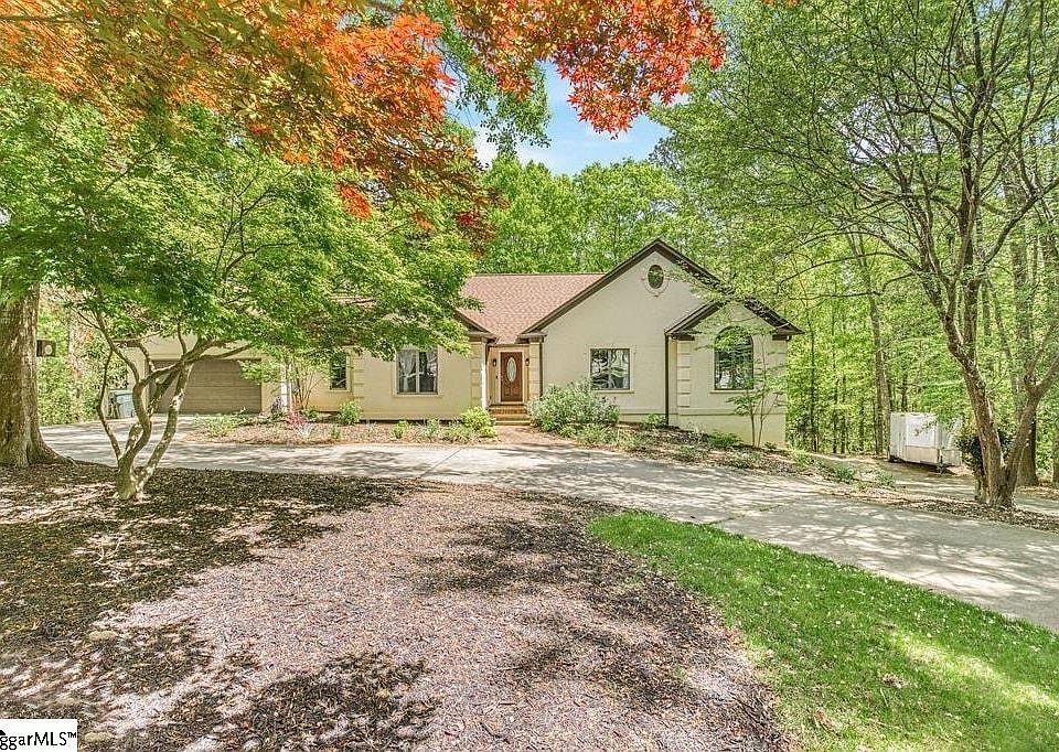 1st image of 228 Muirfield Dr