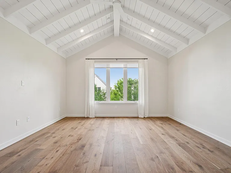 2518 Watkins Way — Photo 15