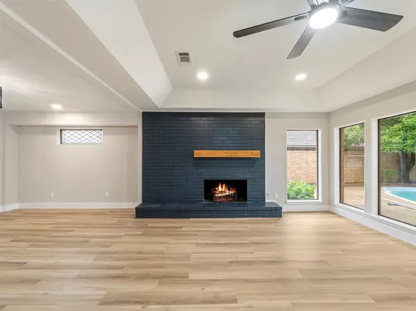 809 Havenwood Ln S, Fort Worth, TX 76112