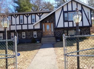 27 Blakely Cir, Randolph, MA 02368