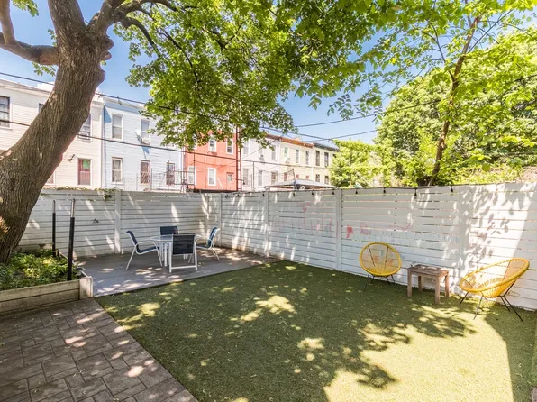 537 Chauncey Street image 17 of 19