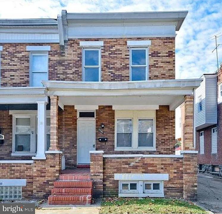 1st image of 3201 Kenyon Ave
