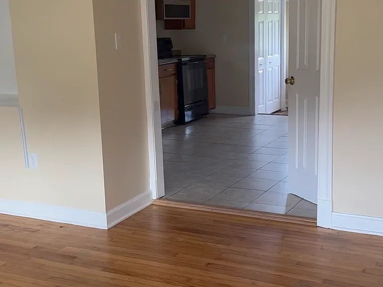 1120 Courthouse Rd — Photo 4