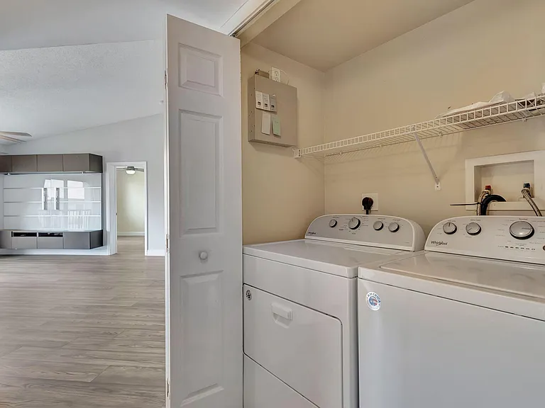 600 Crestwood Ct N #609 — Photo 24