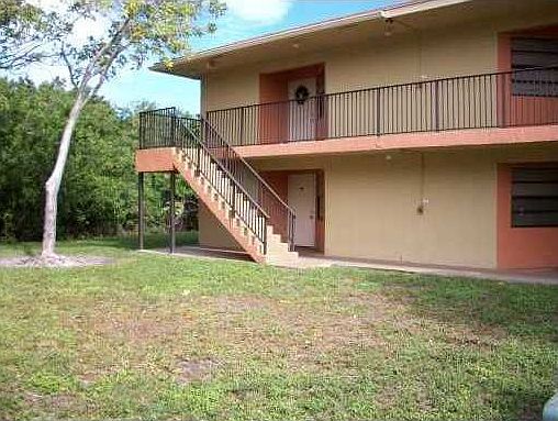 1st image of 4039 Lakeside Dr