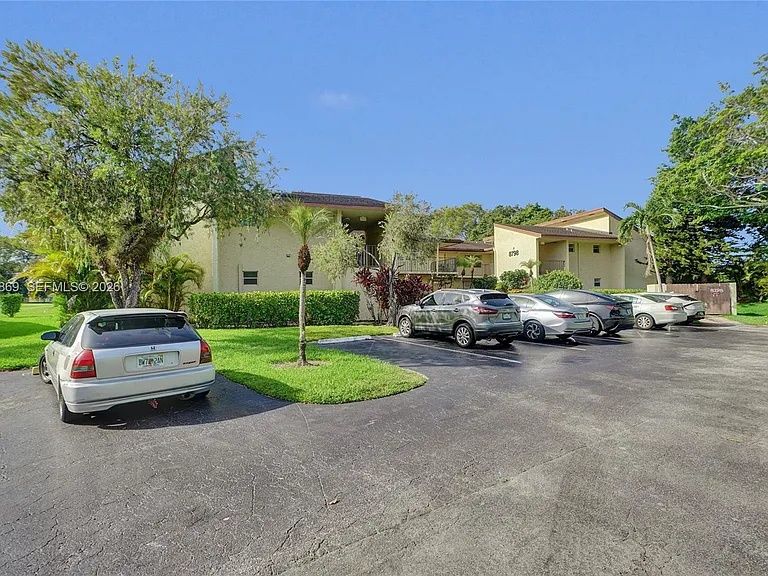 8798 Holly Ct #101 — Photo 28