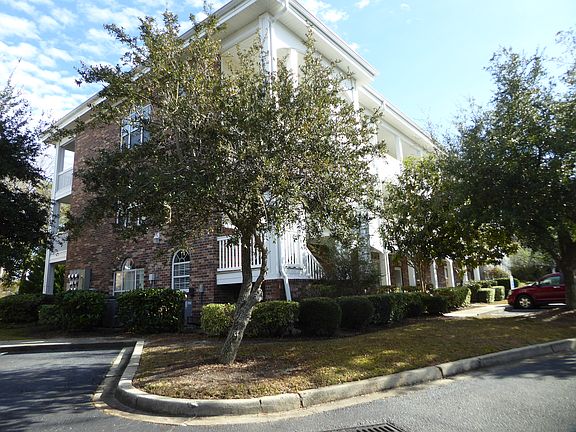 2nd image of 683 Riverwalk Dr #2-303