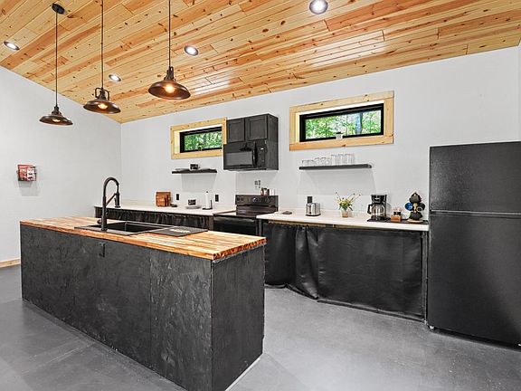 4th image of 3550 Timbercrest Way