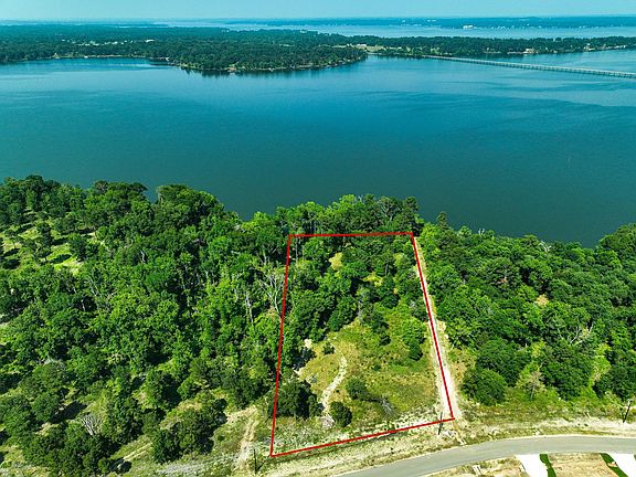 2nd image of 3124 Shadow Pine Dr